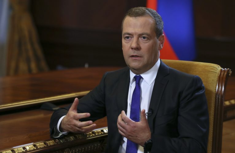 Медведев оценил санкции Запада против России