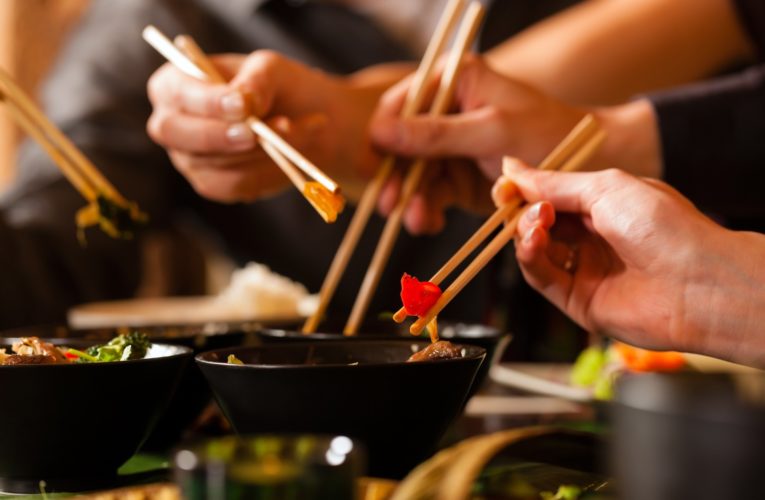 Почему китайцы едят и не поправляются: 5 простых правил