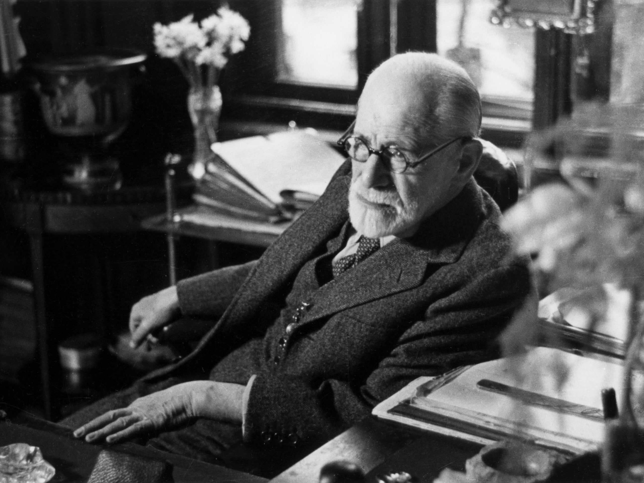 Фрейд это. Зигмунд Фрейд. Зигмунд Фрейд Freud. Зигмунд Фрейд фото. З. Фрейда (1856–1939).